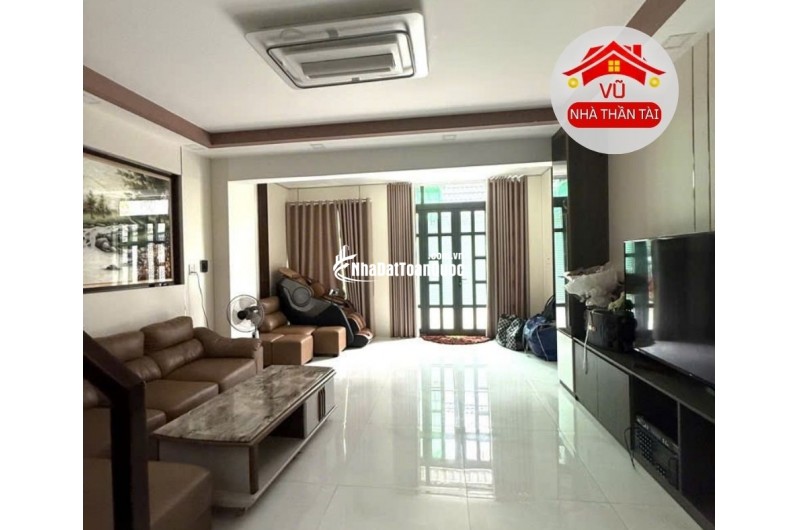 Bán Nhà Đẹp Mặt Tiền Quận 4, gần Vĩnh Khánh, 2 xe hơi tránh, 4 tầng, 5,3 x 9,5m , Nhỉnh 8 Đồng